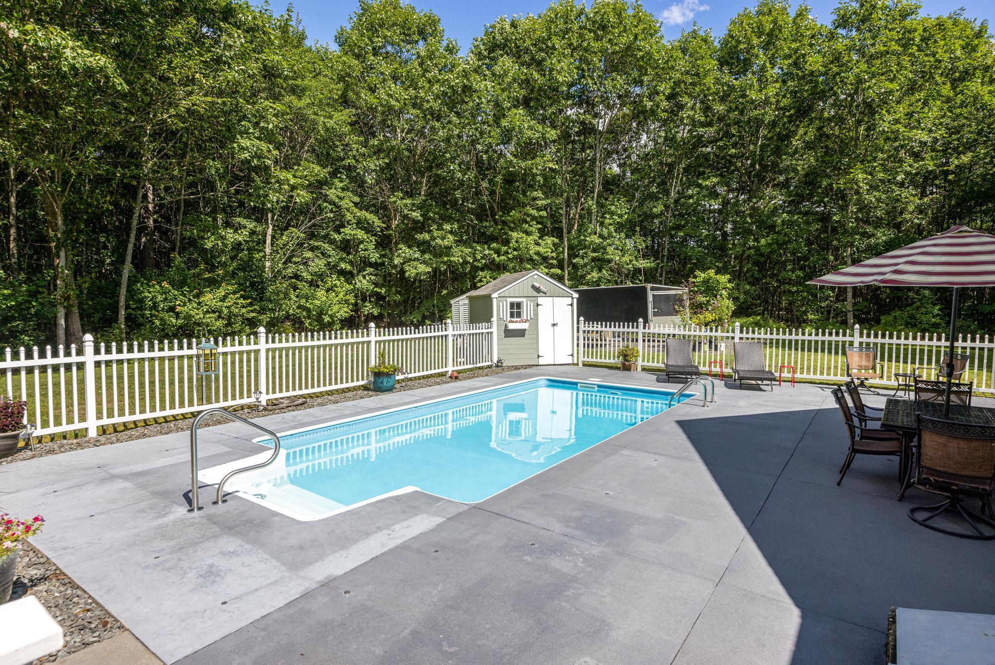 20 McGill Fern Road Standish, ME 04084 - Photo 13 of 44 20 McGill Fern Rd._W5_045