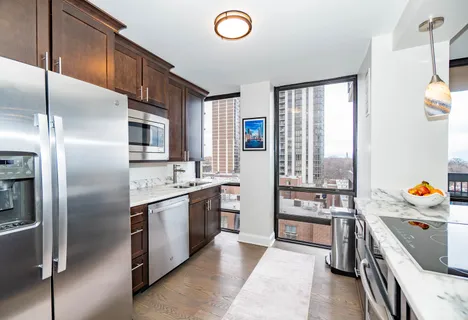$389,000 | 1660 North LaSalle Drive, Unit 811, Chicago, IL 60614