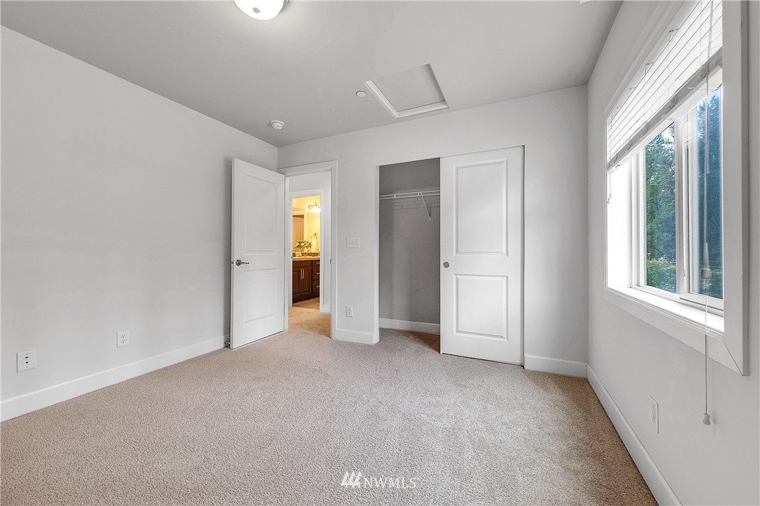 20057 94th Avenue Northeast, Unit 36 Bothell, WA 98011 - Photo 22 of 31 a view of empty room with window