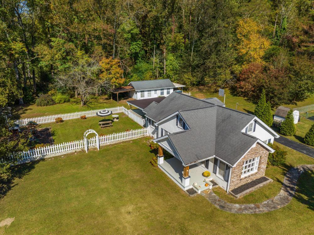 10127 Card Road Soddy Daisy, TN 37379 - Photo 3 of 36 2022_10_October_10127_Card_Rd_0003