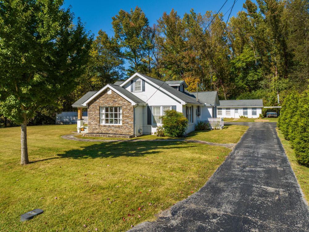 10127 Card Road Soddy Daisy, TN 37379 - Photo 5 of 36 2022_10_October_10127_Card_Rd_0005