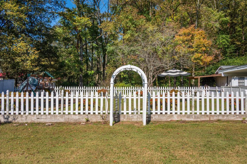 10127 Card Road Soddy Daisy, TN 37379 - Photo 8 of 36 2022_10_October_10127_Card_Rd_0008