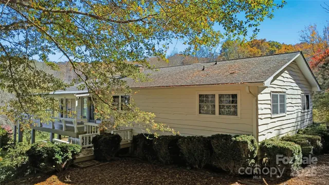 $575,000 | 1420 Bethel Church Road, Franklin, NC 28734