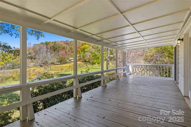 $575,000 | 1420 Bethel Church Road, Franklin, NC 28734