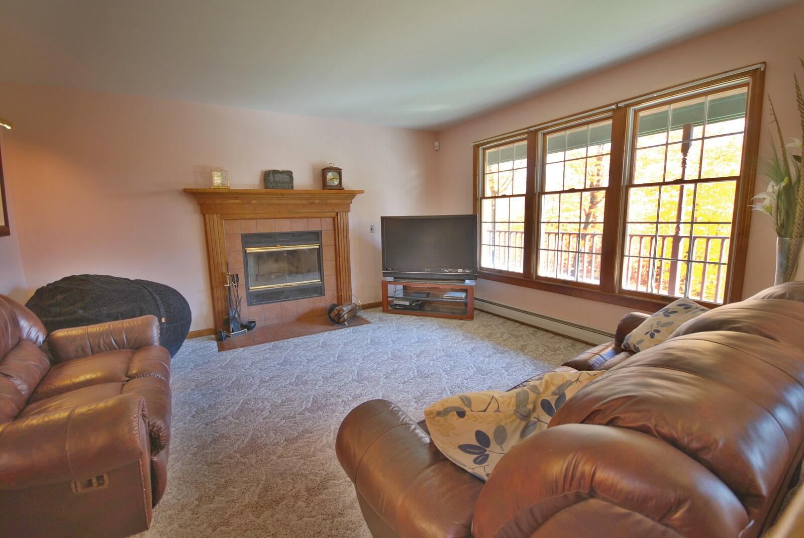 34 Taralaine Road Sebago, ME 04029 - Photo 28 of 63 liv rm 1