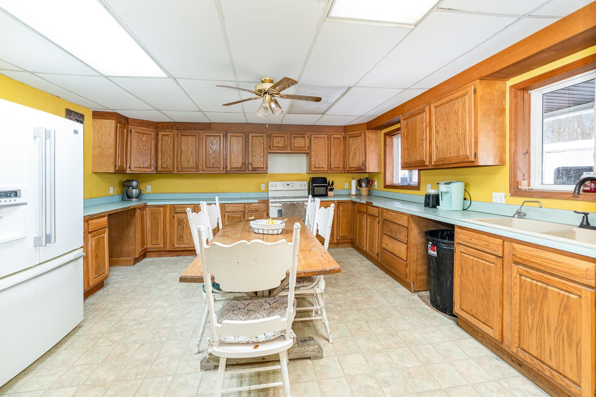 10331 Buchanan Road Sumner, MI 48889 - Photo 6 of 29