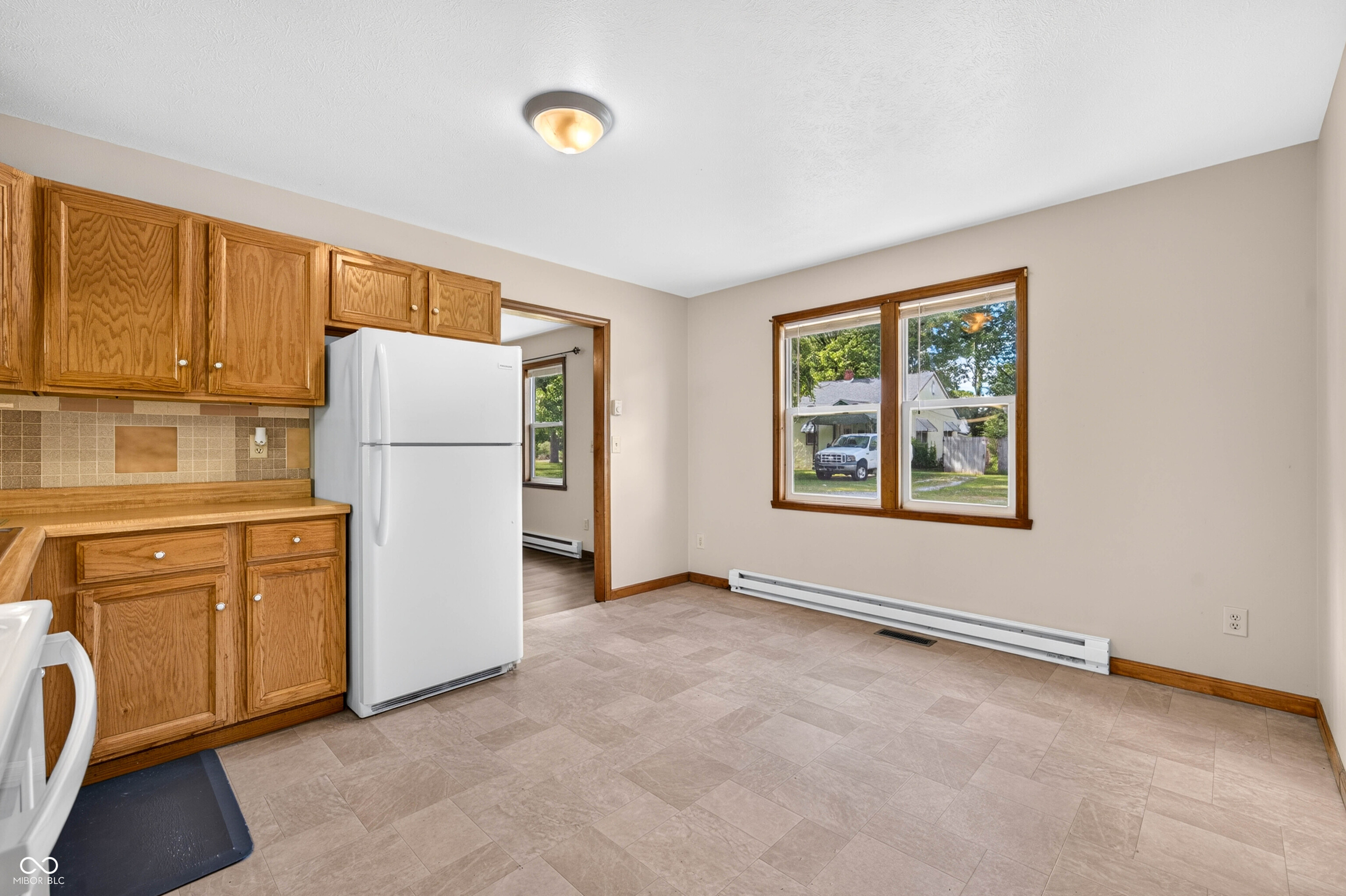 2231 Mapleton Court Columbus, IN 47201 - Photo 11 of 34