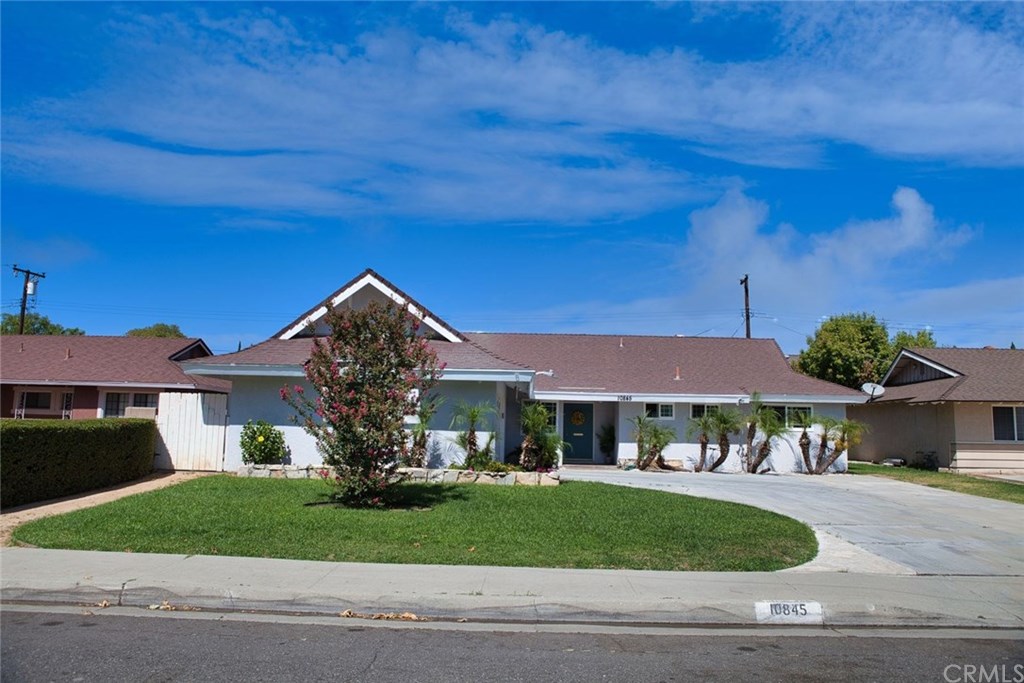 10845 Mercer Avenue Riverside, CA 92505 - Photo 3 of 28