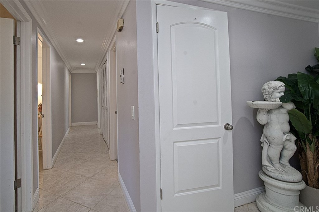 10845 Mercer Avenue Riverside, CA 92505 - Photo 4 of 28