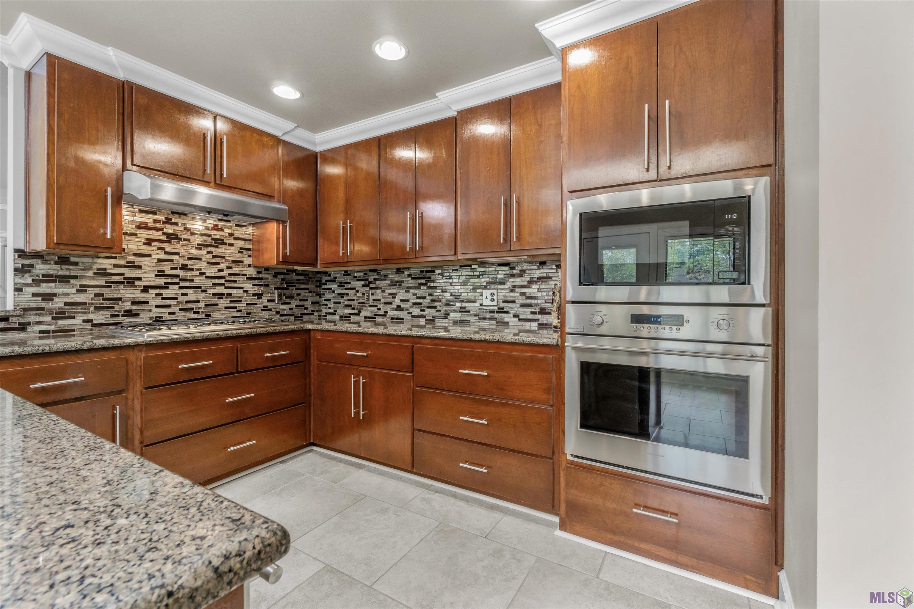 16525 Caesar Avenue Baton Rouge, LA 70816 - Photo 9 of 23 Kitchen