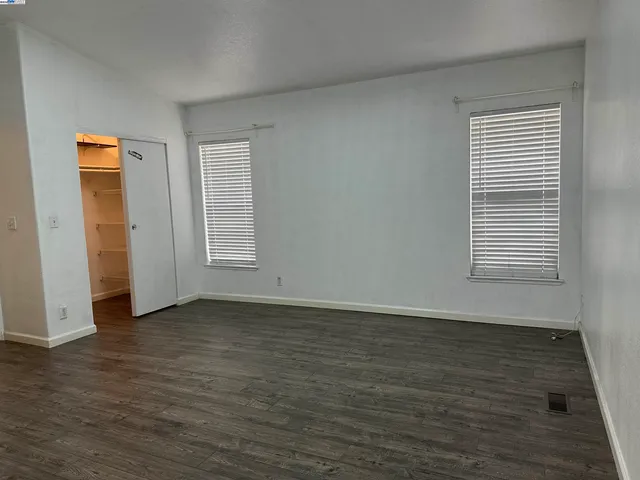 $298,000 | 294 Winnipeg Terrace, Fremont, CA 94538