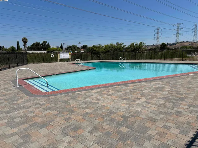 $298,000 | 294 Winnipeg Terrace, Fremont, CA 94538