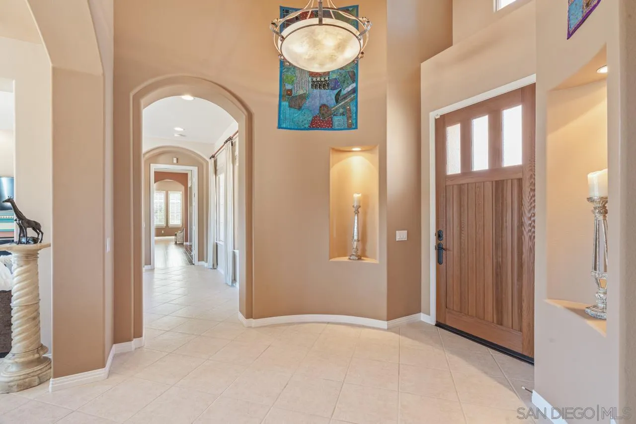 17065 Butterfield Trail Poway, CA 92064 - Photo 8 of 71