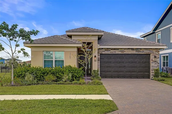 $639,900 | 17183 Tawny Owl Trail, Loxahatchee, FL 33470
