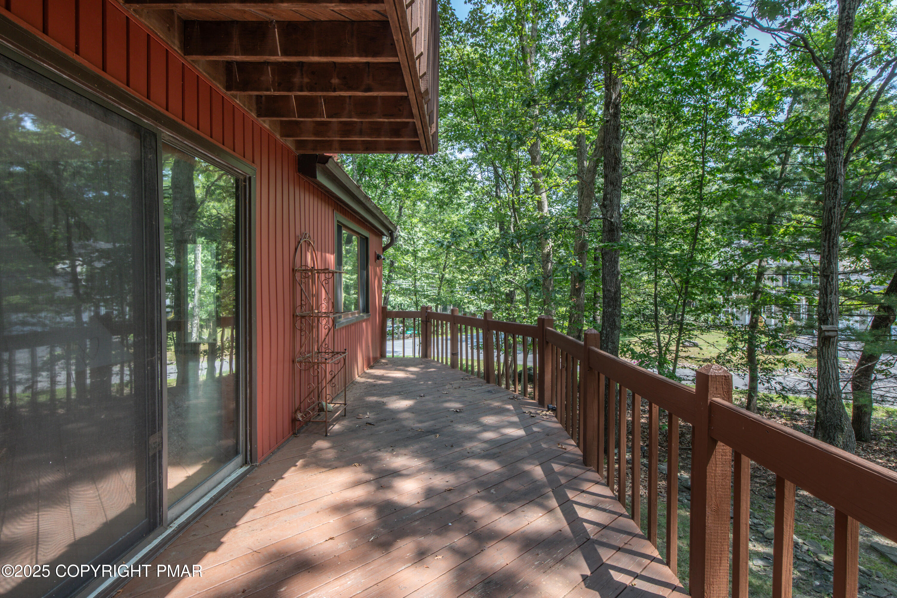 106 Carnforth Drive Bushkill, PA 18324 - Photo 35 of 73 0A5A4099-HDR