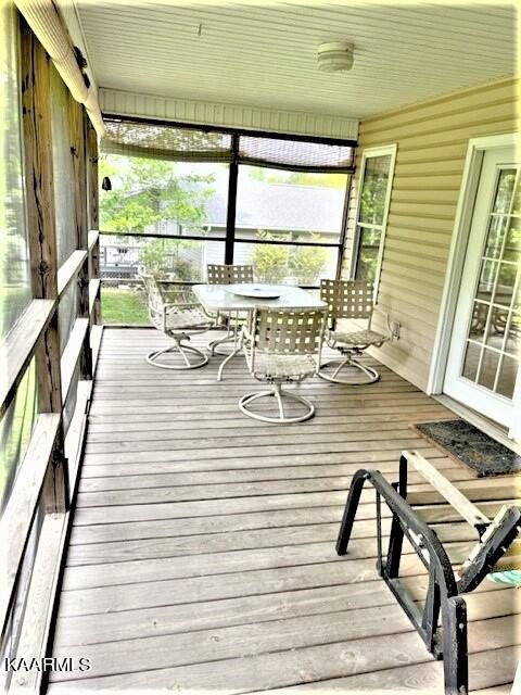 550 Meadows Road Sparta, TN 38583 - Photo 19 of 21 Screened porch
