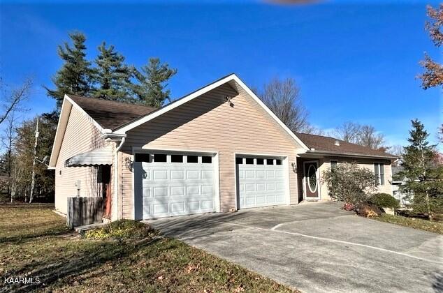 550 Meadows Road Sparta, TN 38583 - Photo 20 of 21 Front Left 3