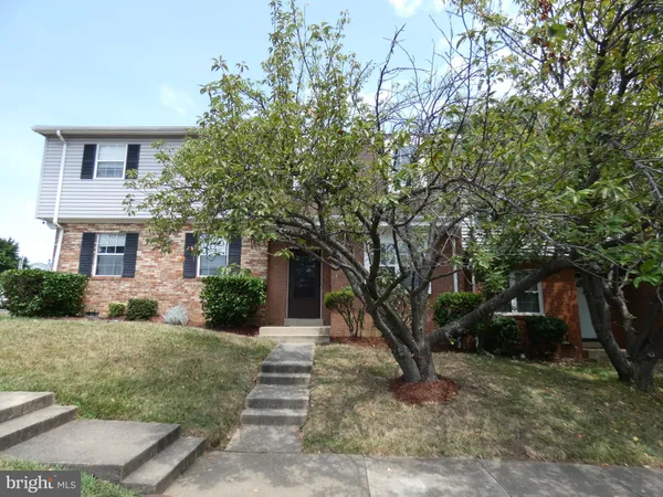 $2,200 | 3495 Castle Hill Drive, Woodbridge, VA 22193
