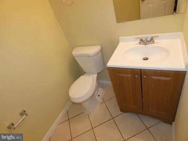 $2,200 | 3495 Castle Hill Drive, Woodbridge, VA 22193