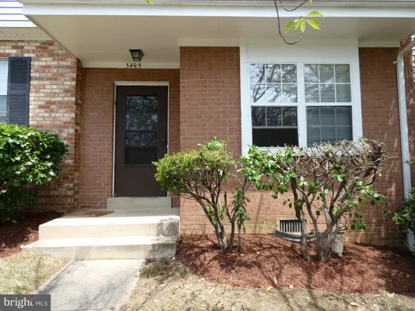 $2,200 | 3495 Castle Hill Drive, Woodbridge, VA 22193