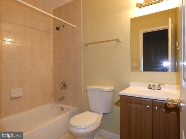 $2,200 | 3495 Castle Hill Drive, Woodbridge, VA 22193