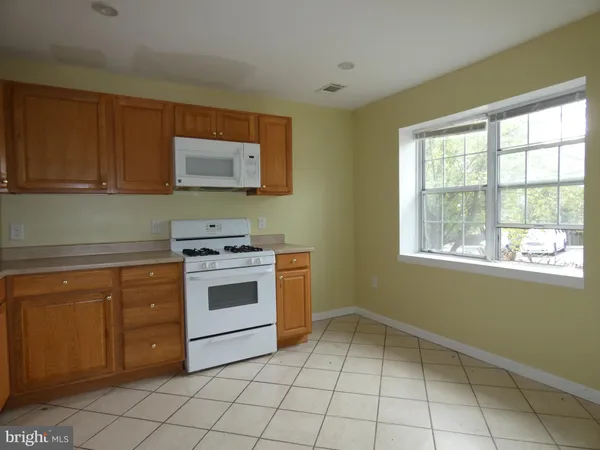 $2,200 | 3495 Castle Hill Drive, Woodbridge, VA 22193