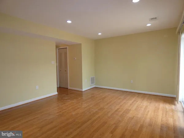 $2,200 | 3495 Castle Hill Drive, Woodbridge, VA 22193