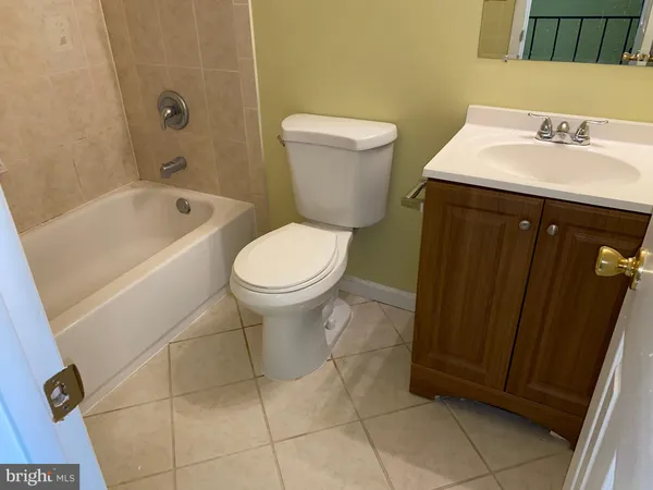 $2,200 | 3495 Castle Hill Drive, Woodbridge, VA 22193