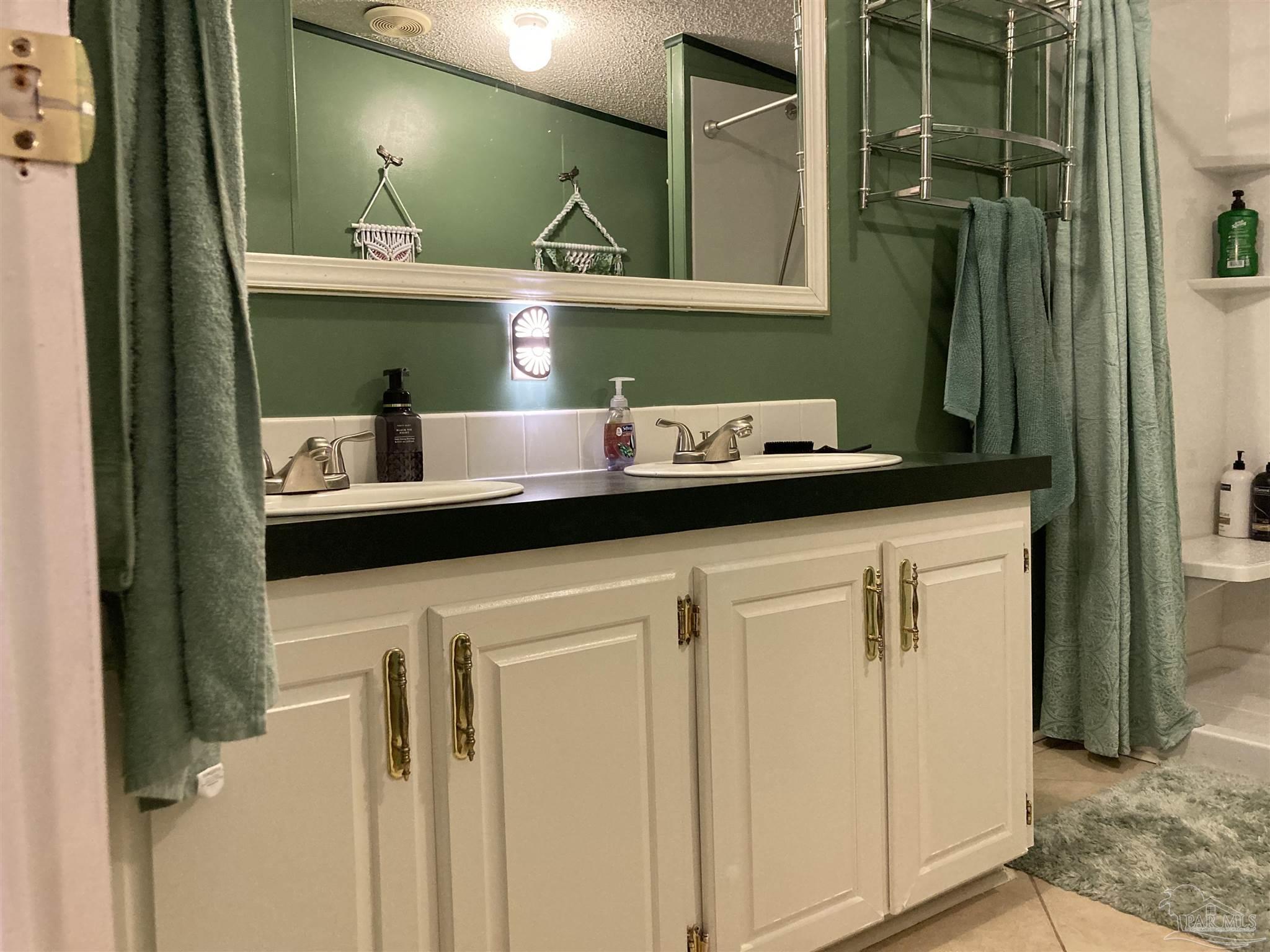 4977 Community Circle Milton, FL 32583 - Photo 15 of 36