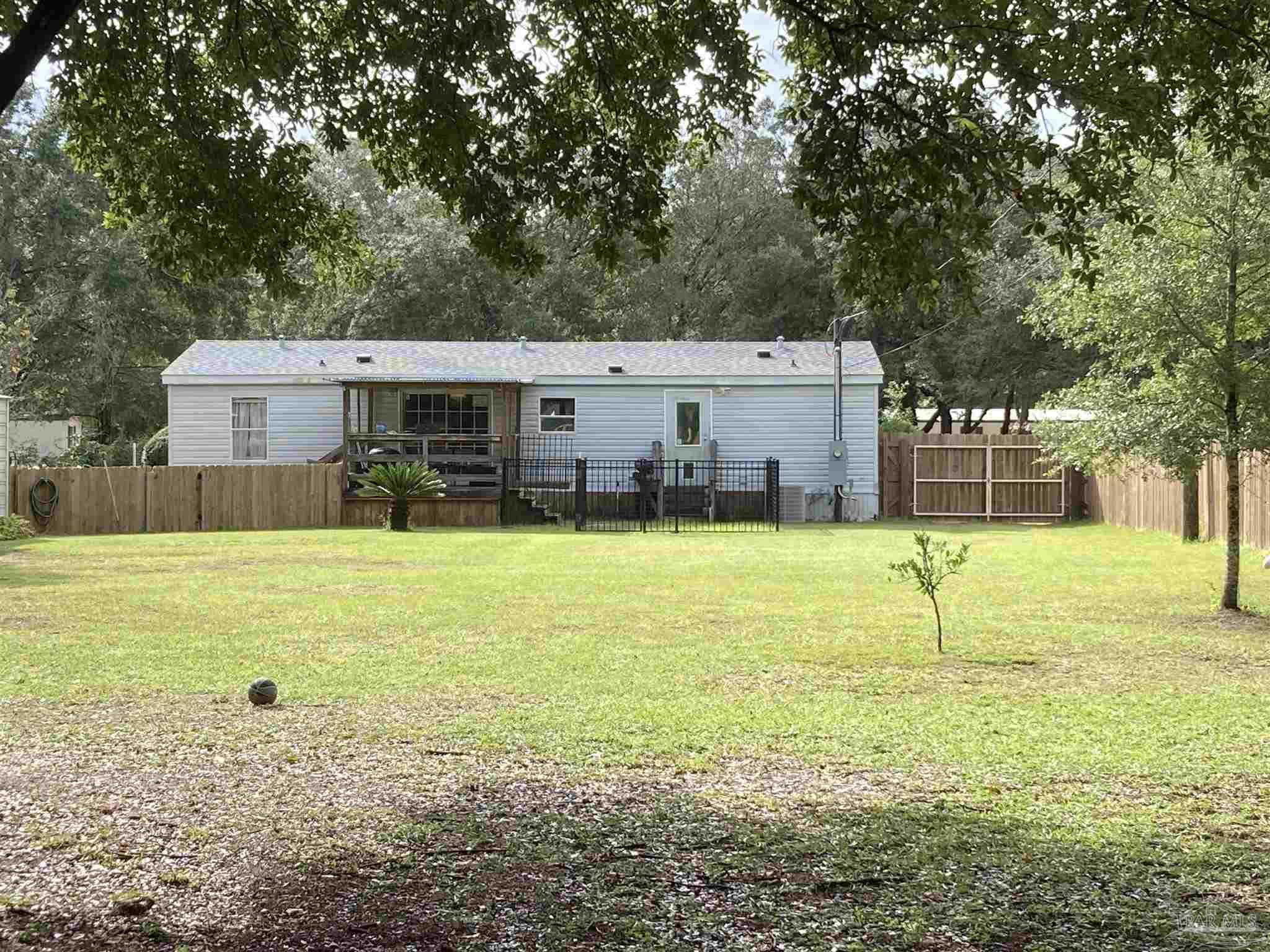 4977 Community Circle Milton, FL 32583 - Photo 34 of 36