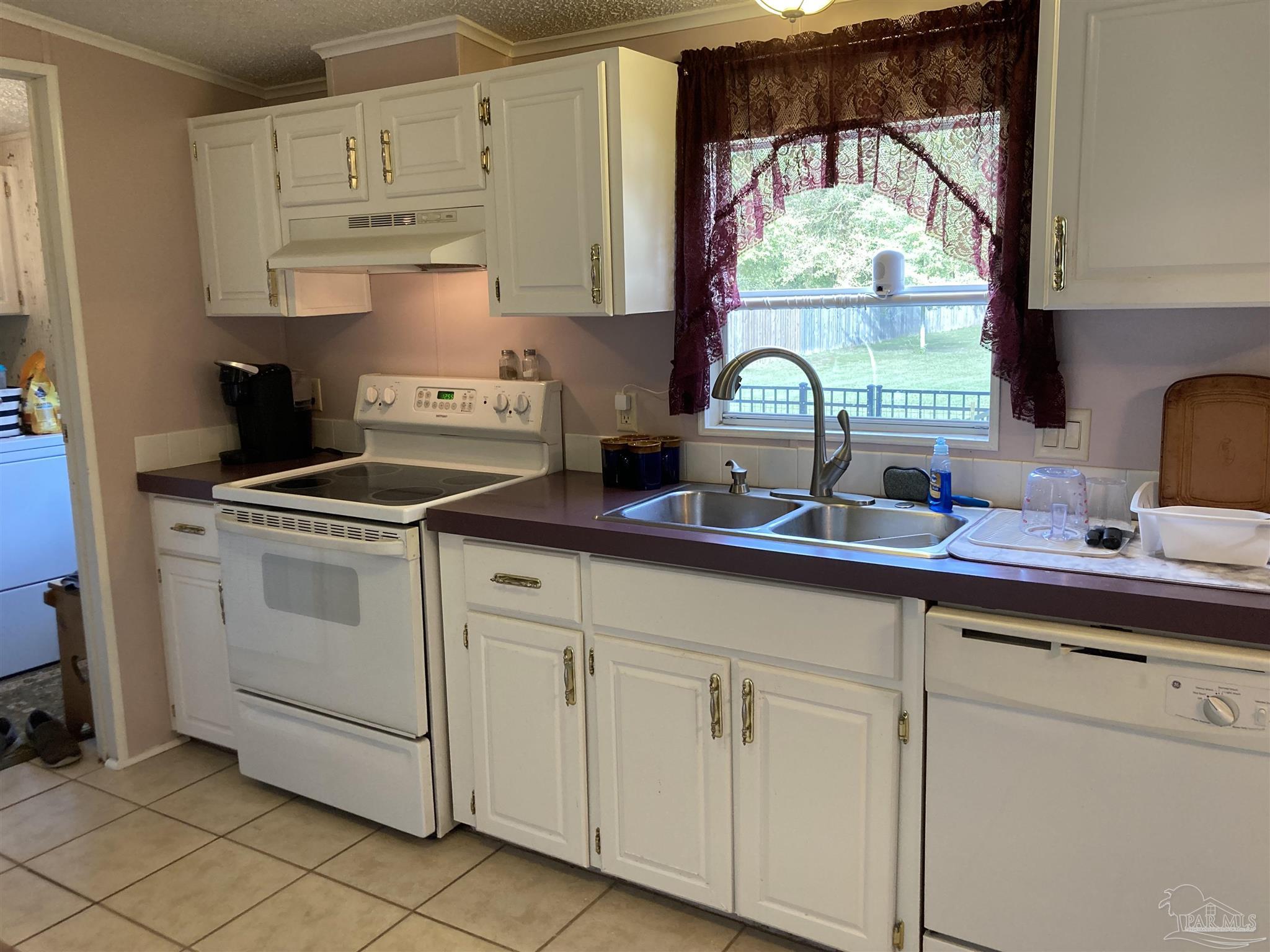 4977 Community Circle Milton, FL 32583 - Photo 6 of 36