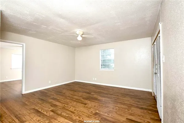 $1,050 | 3900 Old College Road, Unit 33, Bryan, TX 77801
