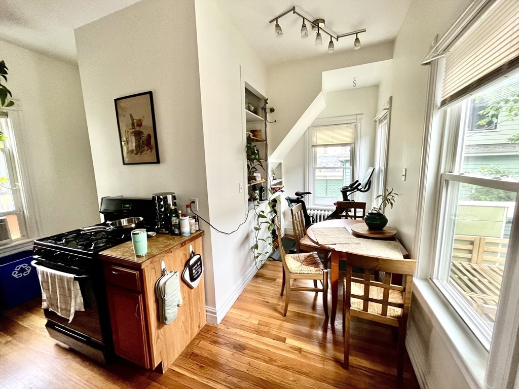 26 Appleton Street, Unit 2 Somerville, MA 02144 - Photo 4 of 9