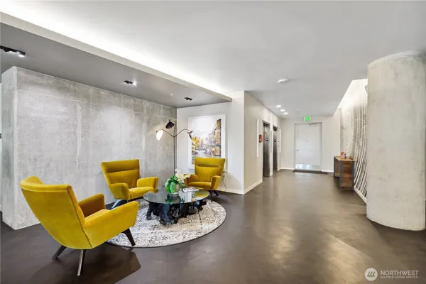 $2,700 | 590 1st Avenue South, Unit 615, Seattle, WA 98104