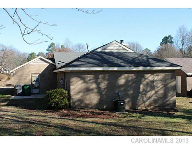 8326 Country Oaks Road Charlotte, NC 28227 - Photo 3 of 16