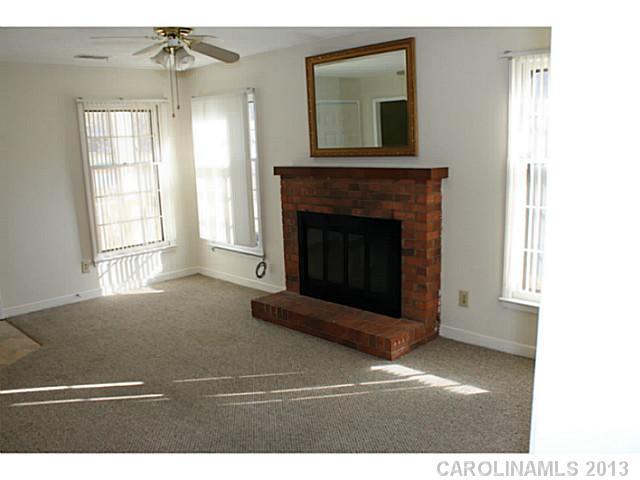 8326 Country Oaks Road Charlotte, NC 28227 - Photo 5 of 16