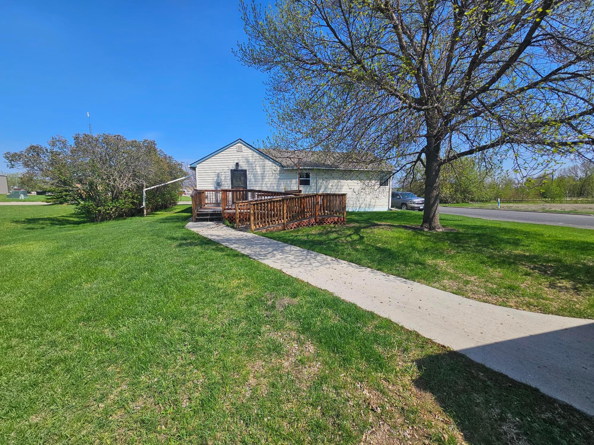127 State Avenue Warren, MN 56762 - Photo 2 of 25