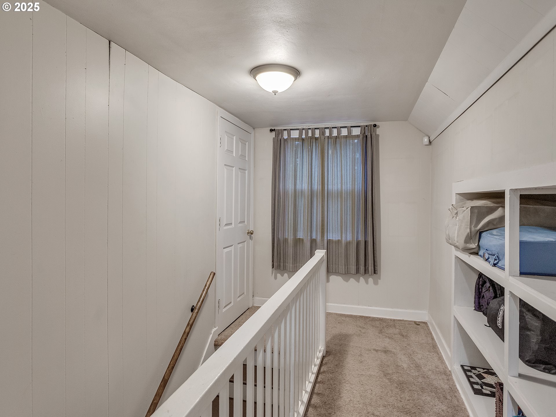 299 Southwest 3rd Avenue Canby, OR 97013 - Photo 28 of 32 Upstairs Unit