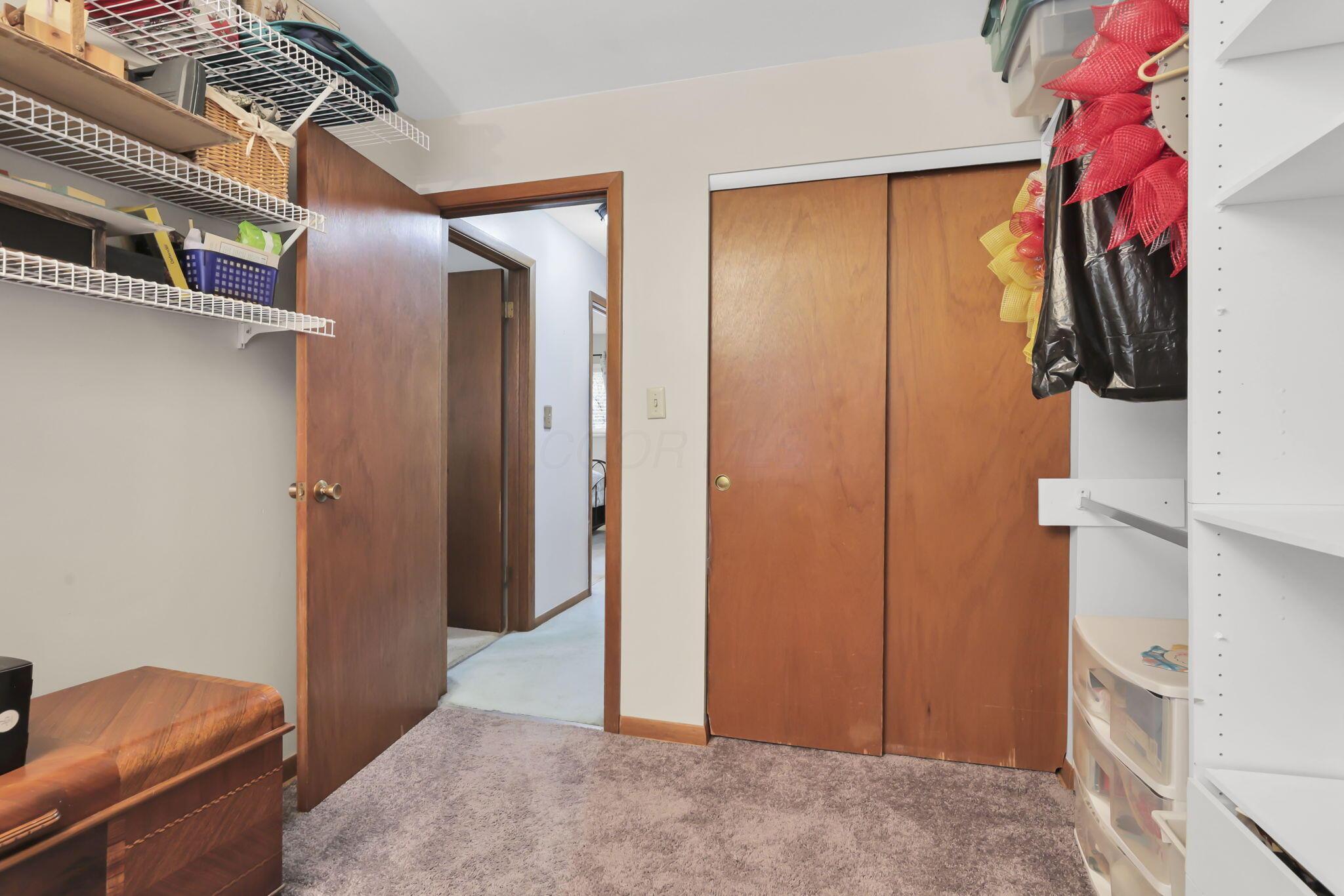1248 Gresham Road Columbus, OH 43204 - Photo 14 of 35 59-web-or-mls-011A8393