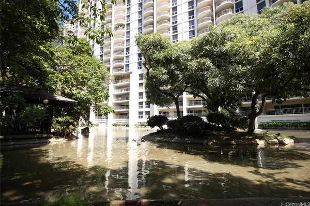 $3,100 | 469 Ena Road, Unit 2007, Honolulu, HI 96815