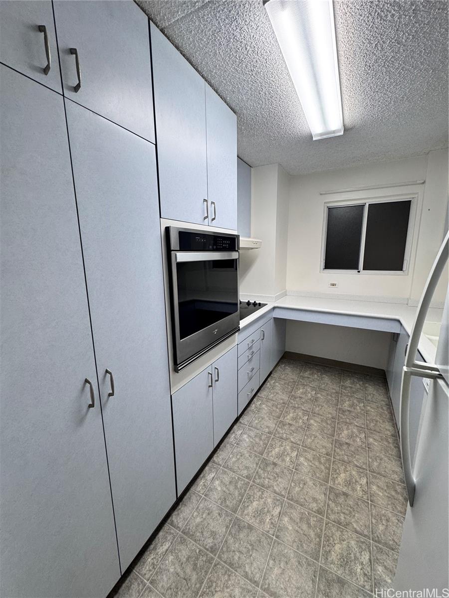 469 Ena Road, Unit 2007 Honolulu, HI 96815 - Photo 3 of 15