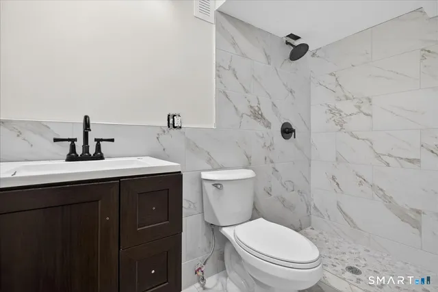 $3,200 | 38 Bristol Street, Unit 1, West Haven, CT 06516