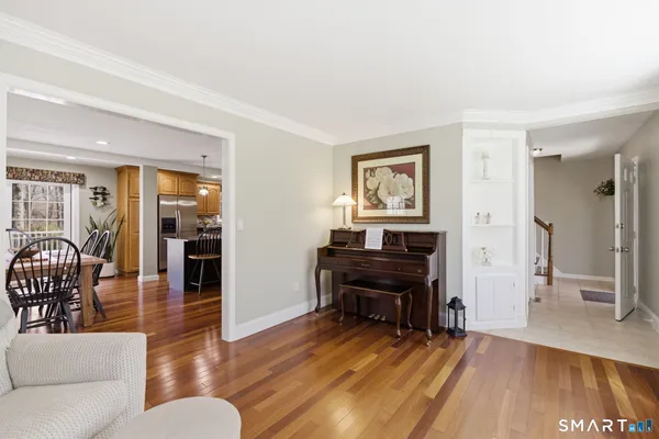 $629,900 | 32 School House Hill, Burlington, CT 06013