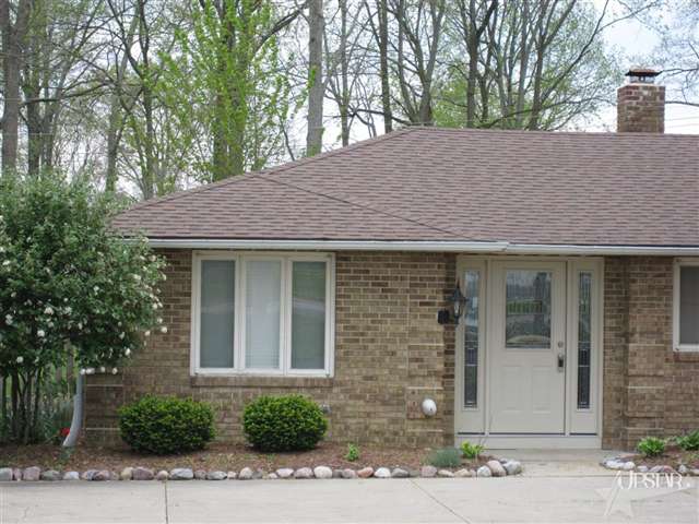 1127 West Ludwig Road Fort Wayne, IN 46825 - Photo 3 of 20