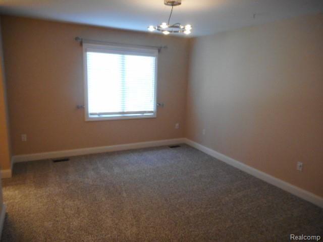 653 Langley Road Rochester Hills, MI 48309 - Photo 37 of 75
