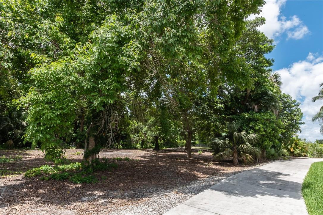 10303 Allegro Drive Boca Raton, FL 33428 - Photo 36 of 37 Photo 36