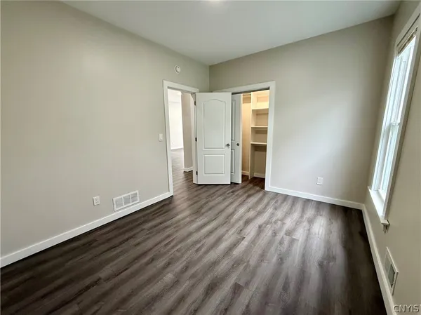 $3,500 | 125 Thomas Street, Utica, NY 13501