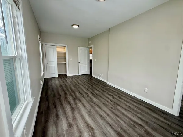 $3,500 | 125 Thomas Street, Utica, NY 13501