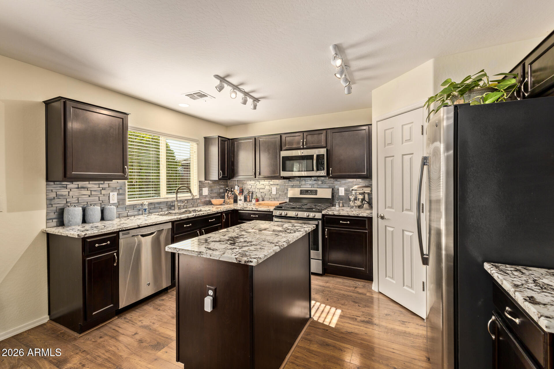 2221 East Stacey Road Gilbert, AZ 85298 - Photo 12 of 45 13 - Stacey