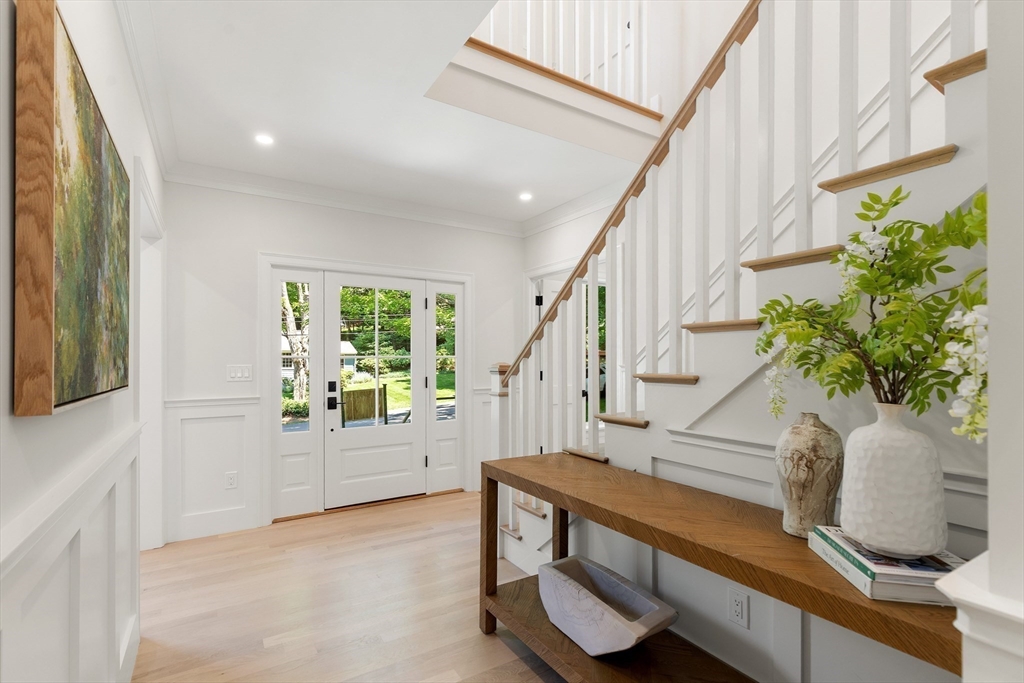 22 Constitution Road Lexington, MA 02421 - Photo 3 of 37
